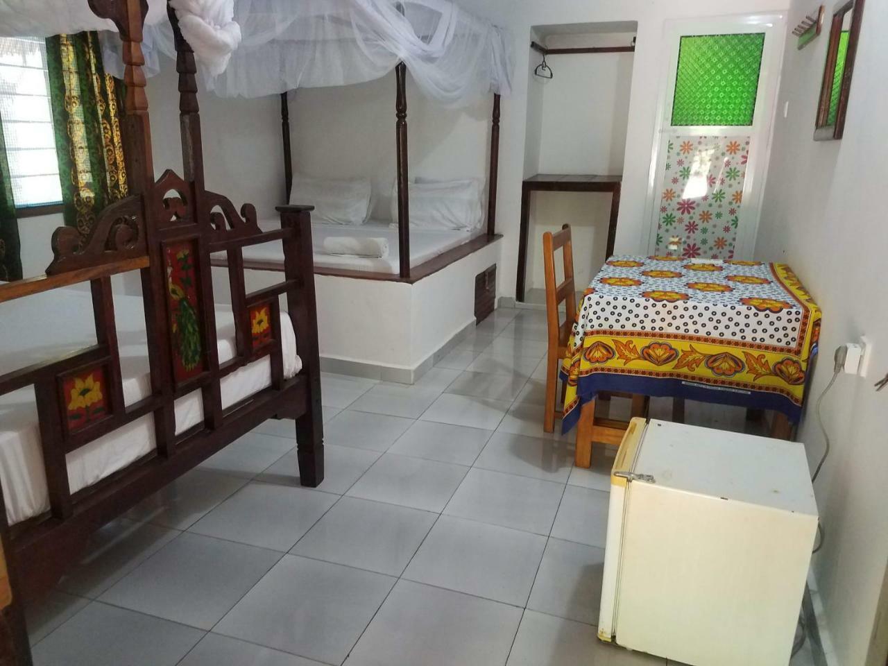 Baraka Aquarium Bungalows Нунгви Экстерьер фото